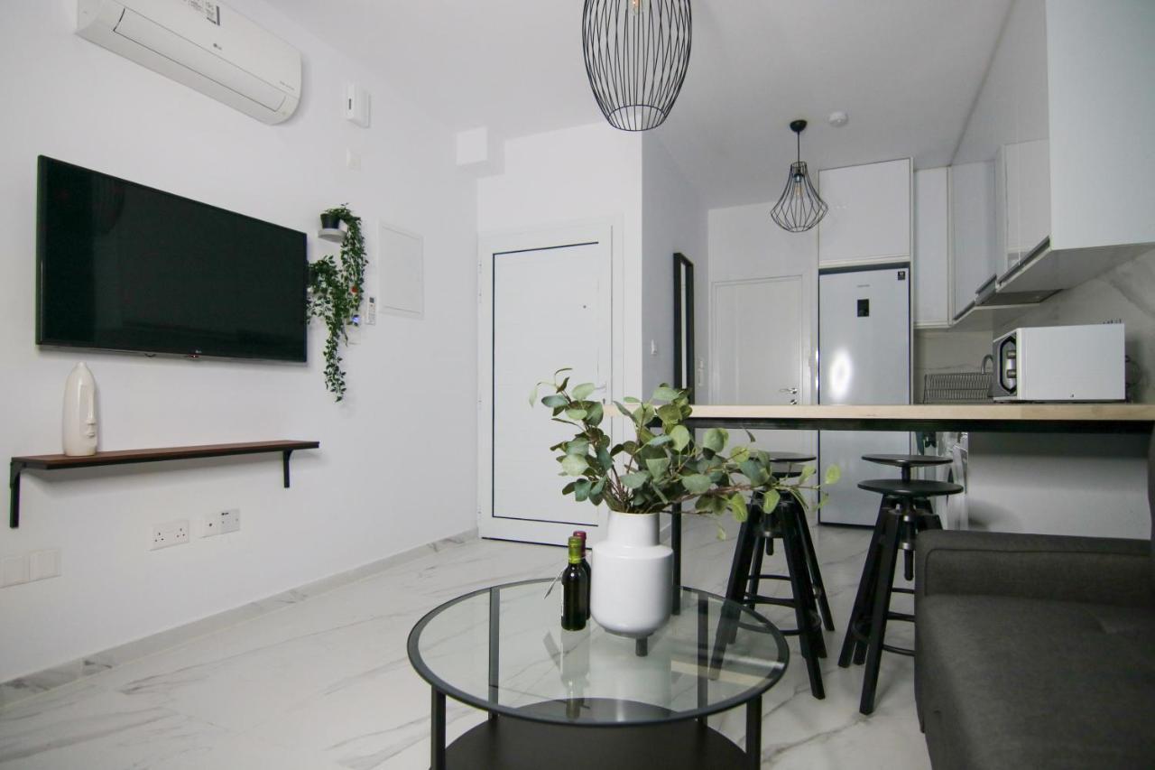 Phaedrus Living Seaside Romantic Flat Limnaria 123 파포스 외부 사진